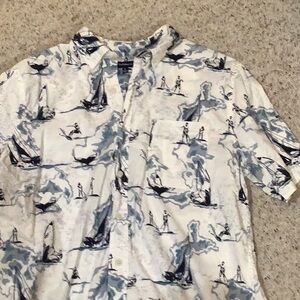 Short Sleeved Men’s Button Down Shirt